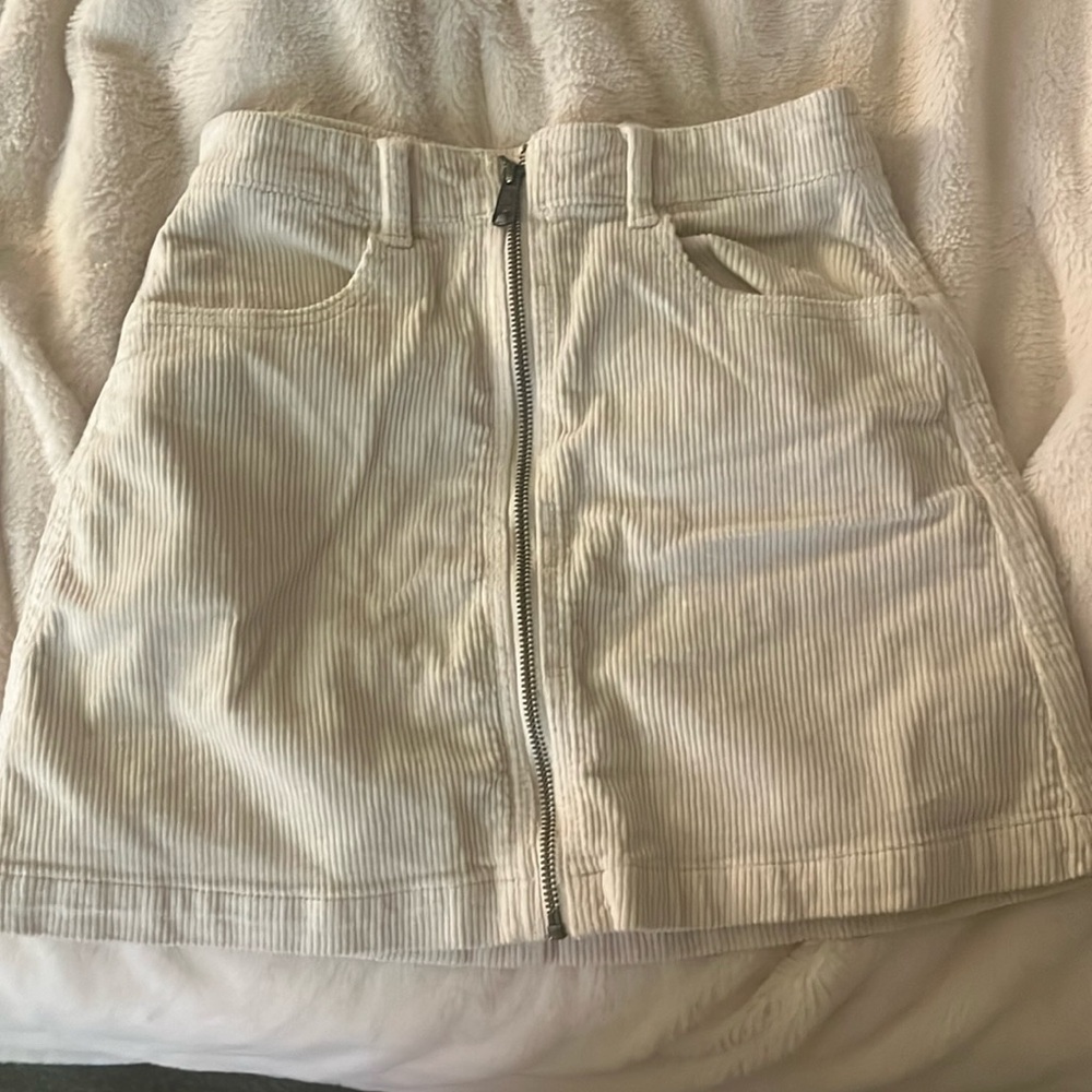 American eagle corduroy skirt